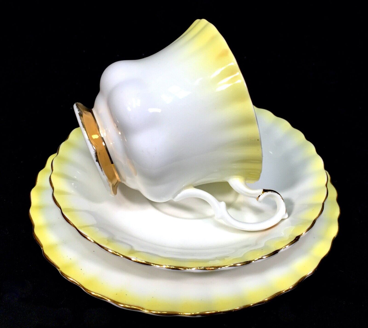 Vintage Royal Albert Rainbow Yellow & White Bone China Tea Trio / Cup / Saucer