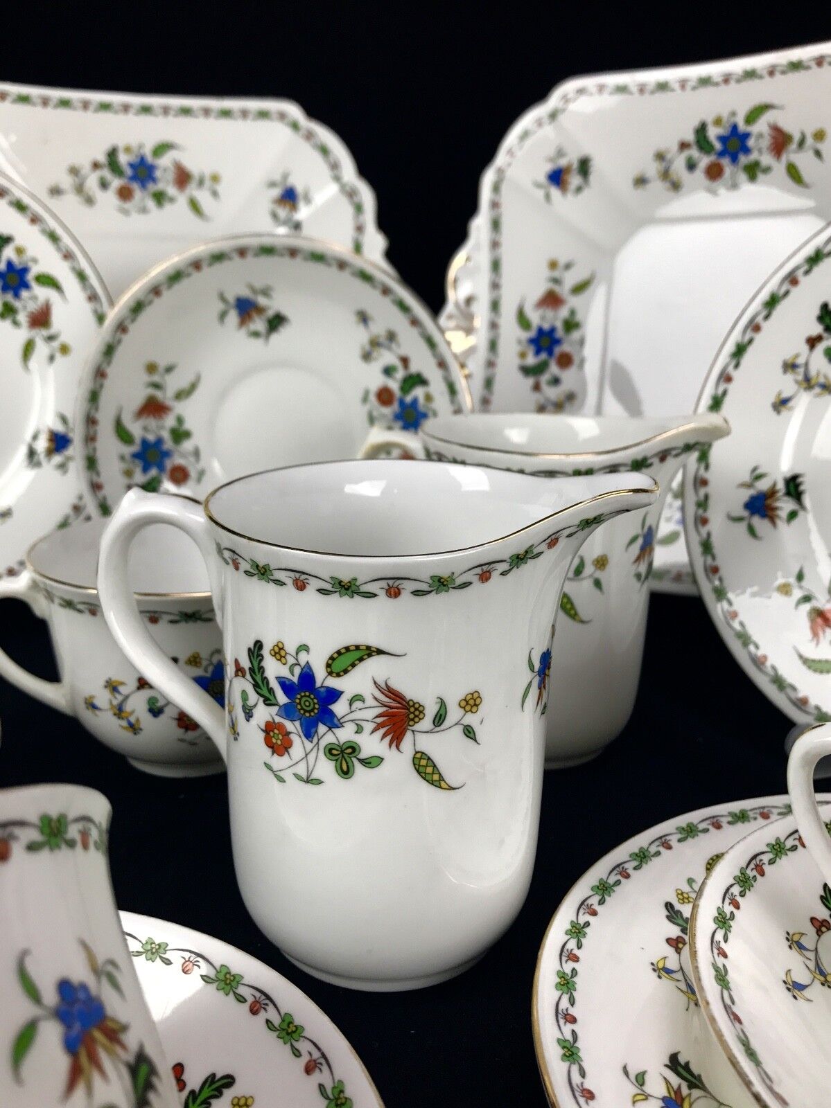 Shelley Tea Set Chelsea 11280 For 4 People / Trio / Vintage 20th Century / Cup