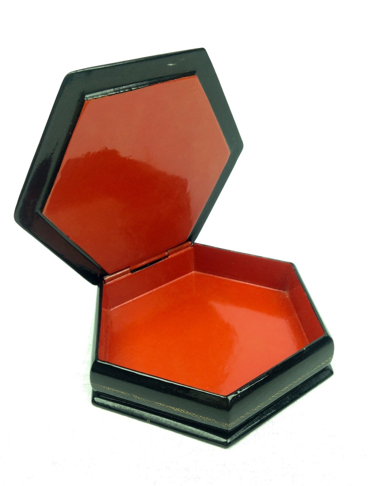 Vintage Russian Lacquered Box / Papier Mache / Fairytale / Collectable / Hexagon