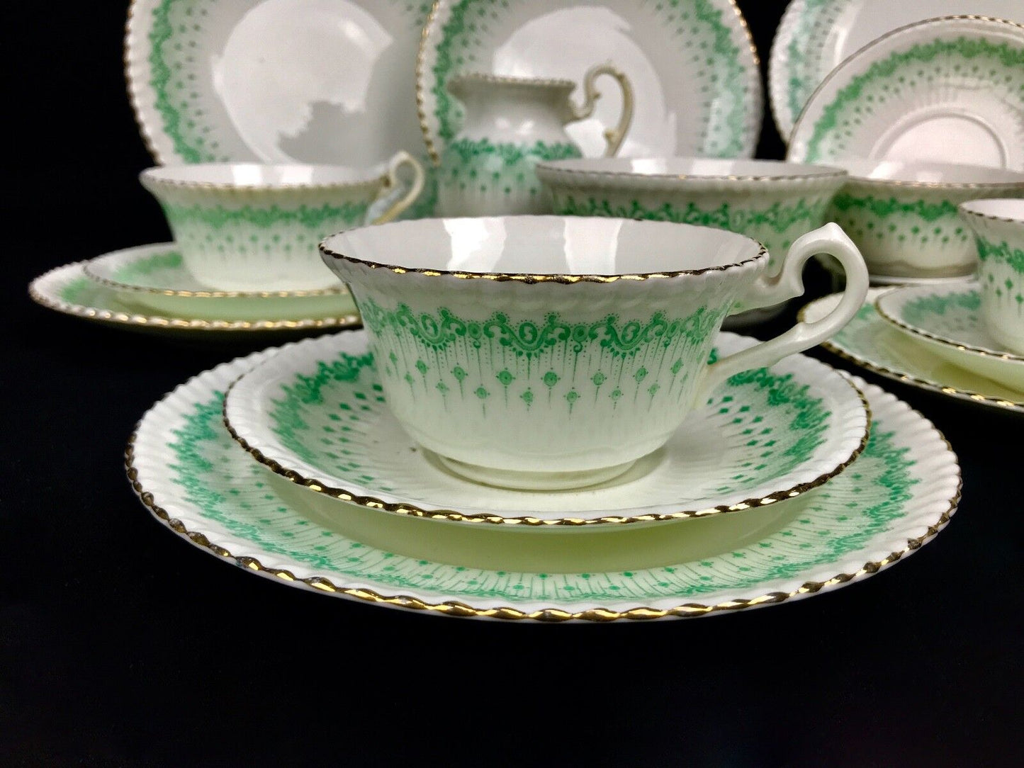Victorian Green&White Tea Set For 4 People / Radford Bone China