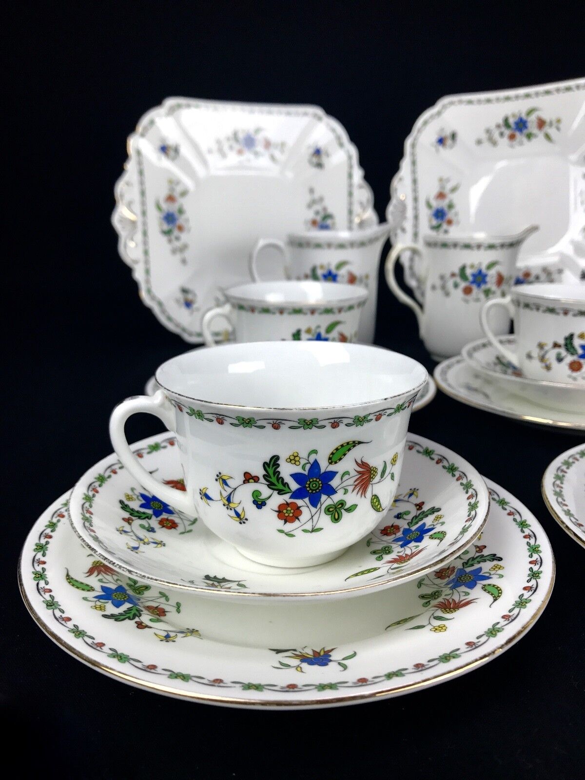 Shelley Tea Set Chelsea 11280 For 4 People / Trio / Vintage 20th Century / Cup