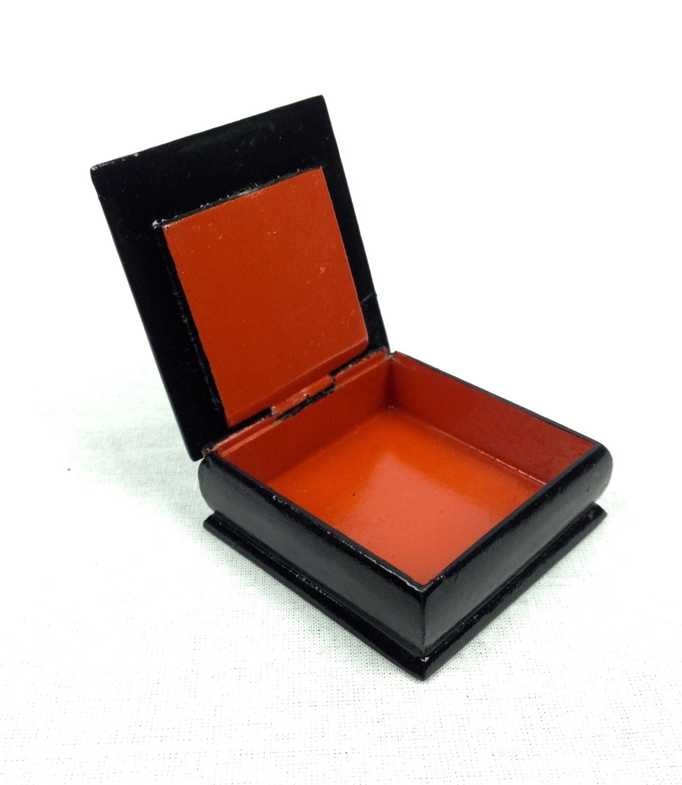 Russian Lacquer Box / Signed / Lacquered Collectable Vintage Fairytale