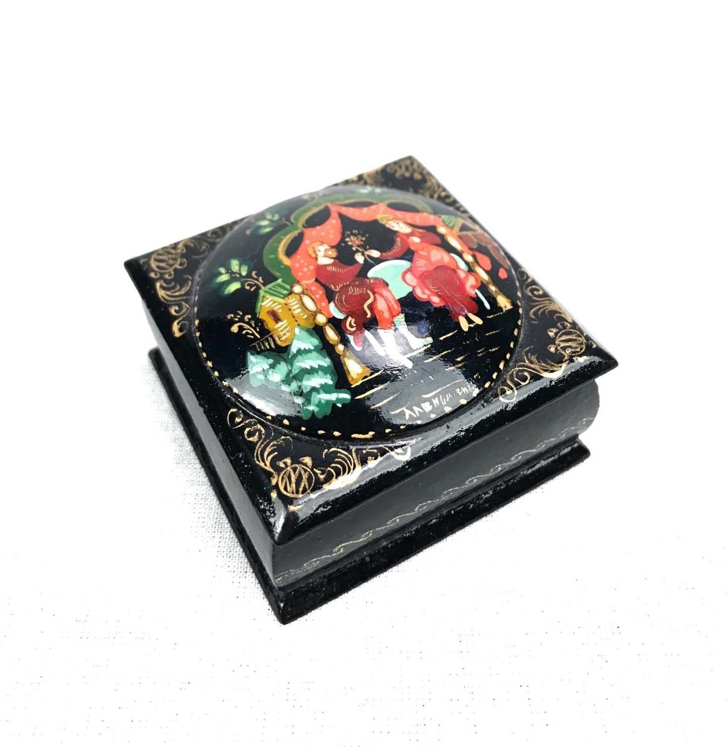 Russian Lacquered Fairytale Trinket Box / Signed / Black And Red