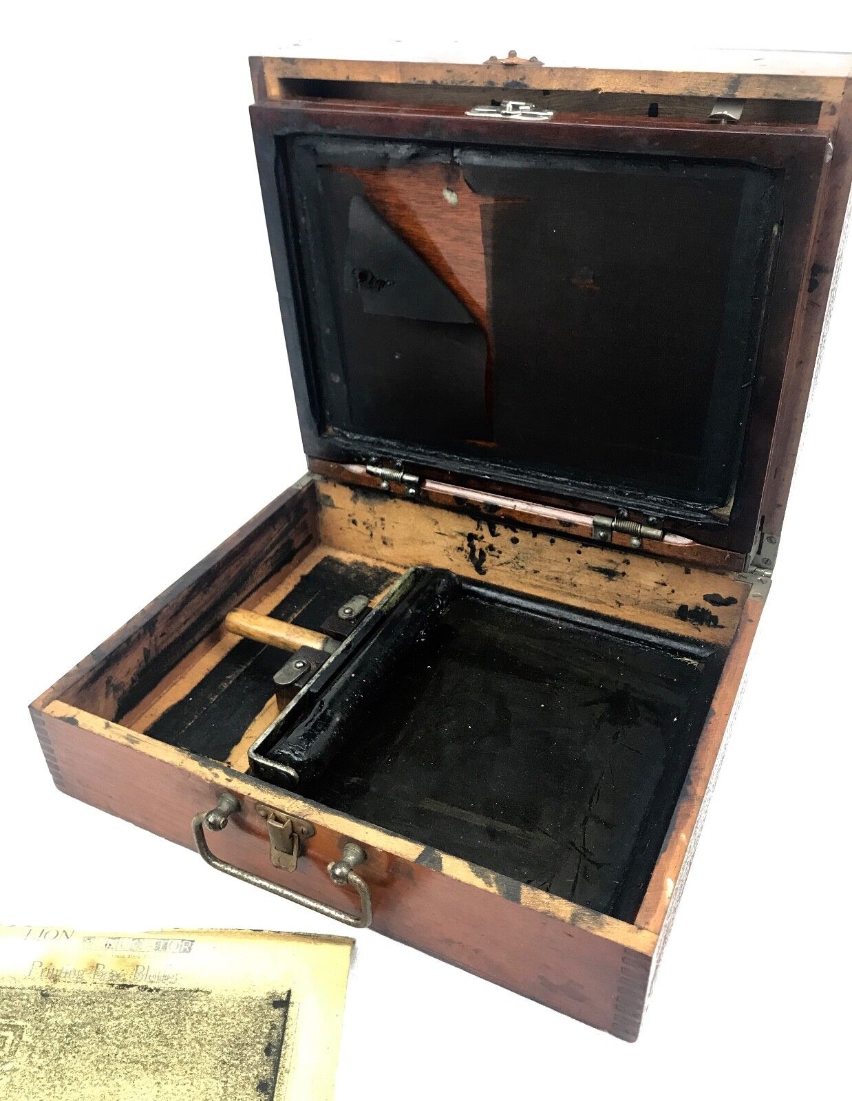 Antique Lion Menucator No 2 Model Series / Wooden Box Printers Equipment