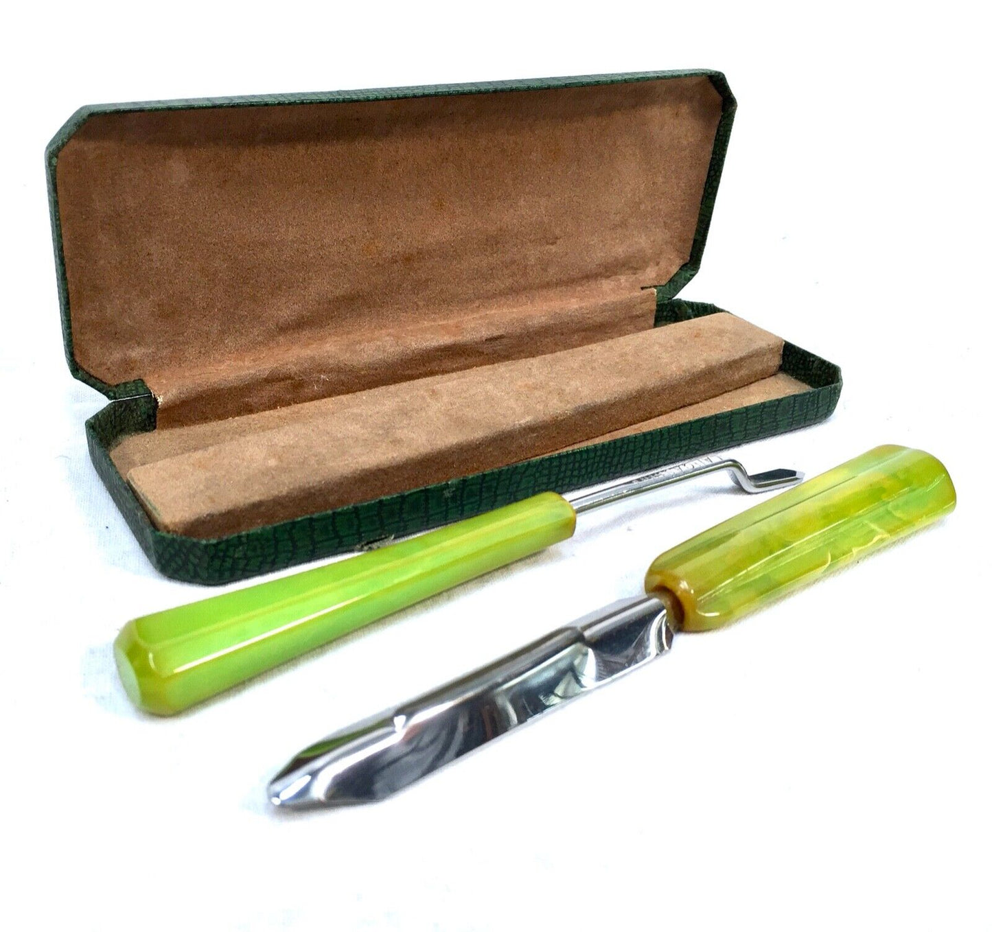 Antique Bakelite Apple Corer & Peeler Set by Colly of Lanacashire / Art Deco