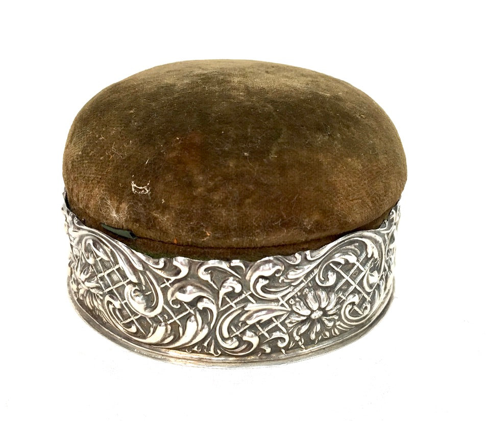 Antique Edwardian Art Nouveau Birmingham Sterling Silver Pin Cushion Box c.1905