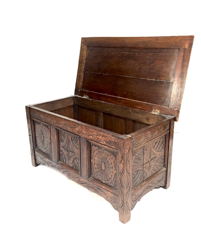 Antique Wooden Oak Hand Craved Panelled Storage Blanket Box / Coffer c.1900