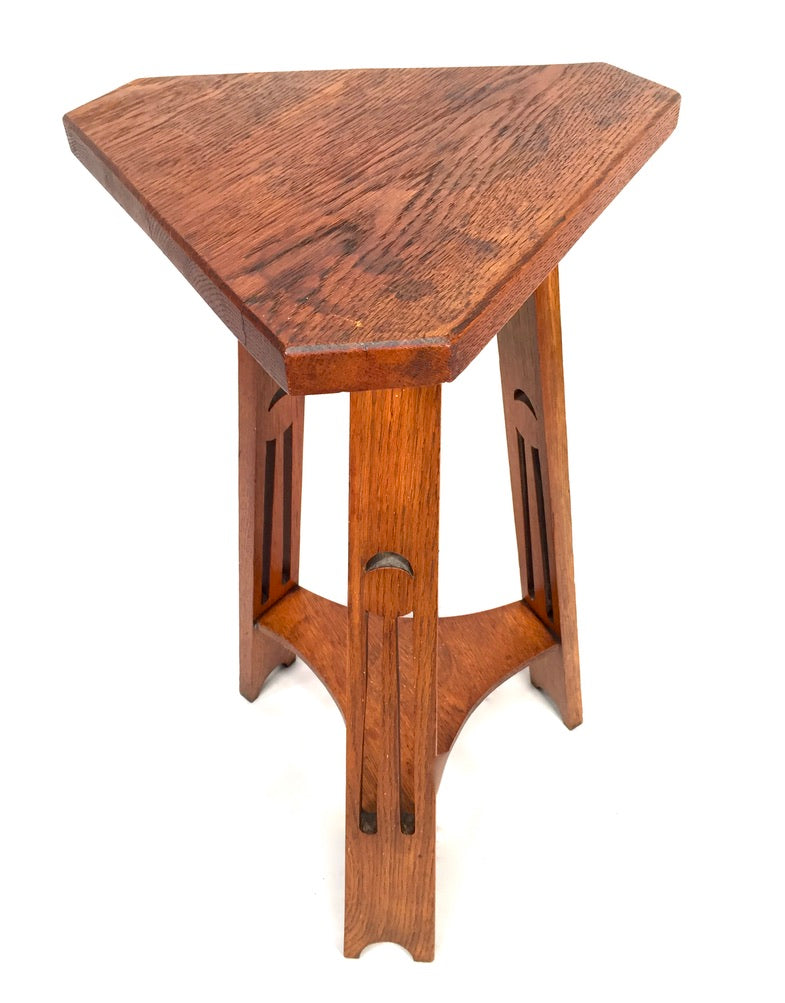 Antique Arts & Crafts Oak Wooden Carved Tripod Occasional Lamp Plant Table c1930