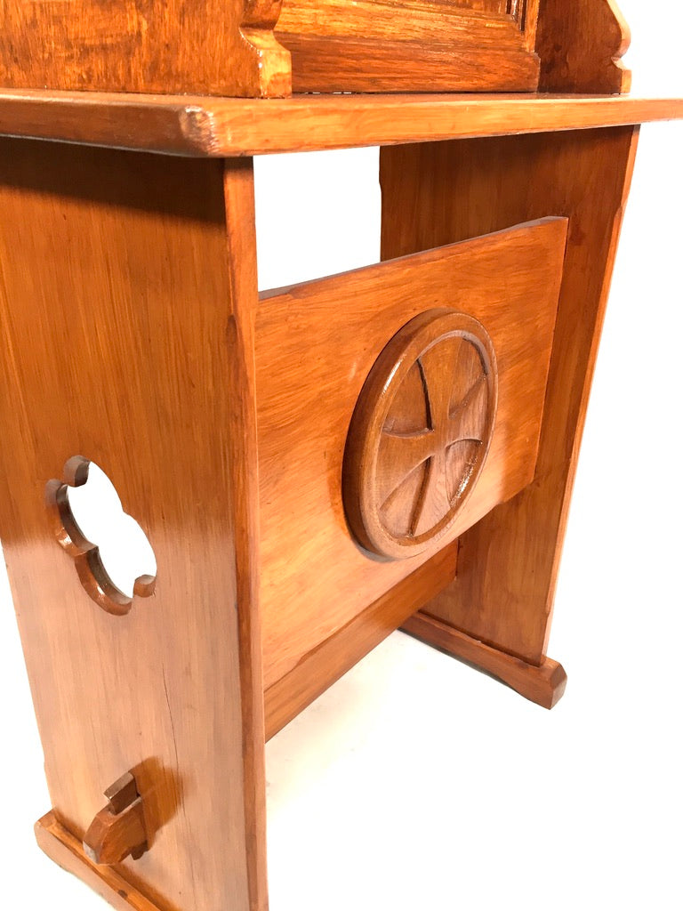 Antique Wooden Large Floor Standing Lectures Lectern / Book Stand / Church