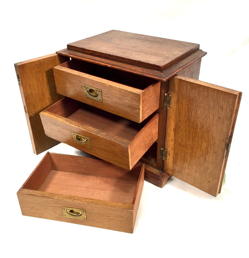 Antique Victorian Oak Wood Humidor Chest of Drawers / Collectors Cabinet Box Key