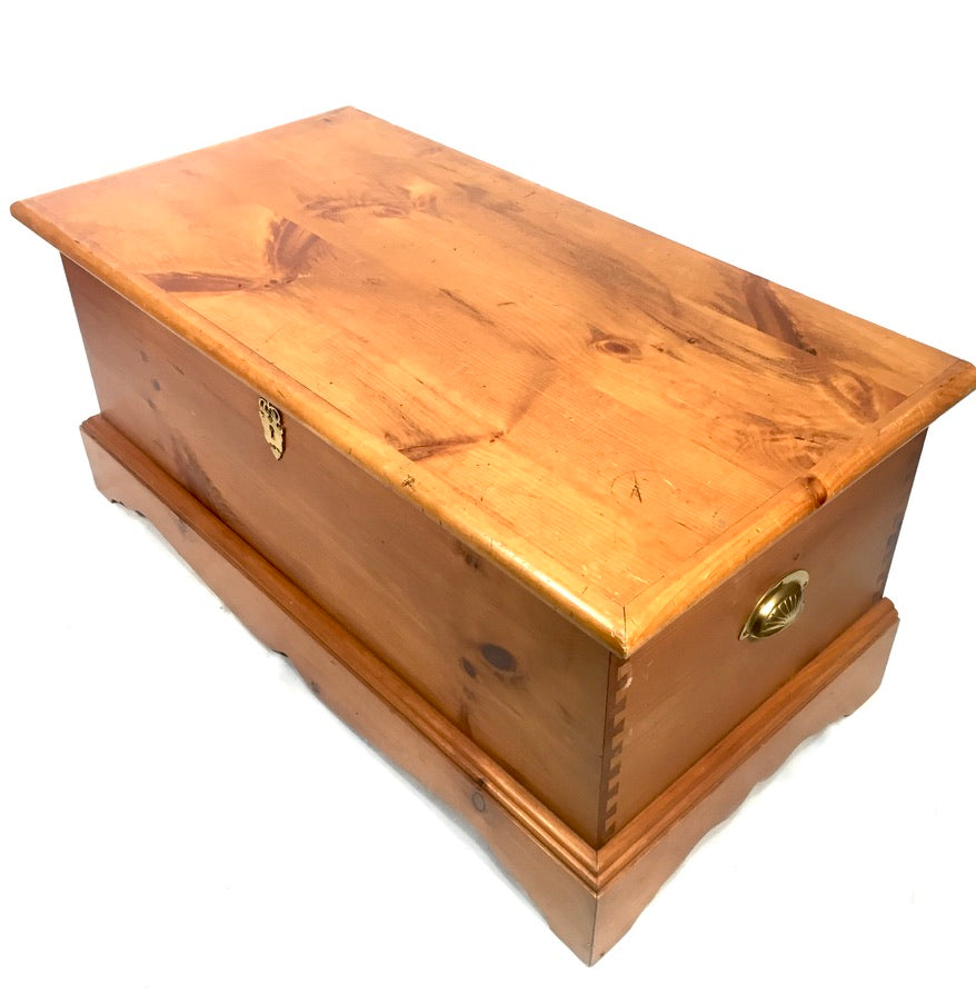 Vintage Wooden Large Pine Storage Trunk / Blanket Box Coffer Late 20th Century