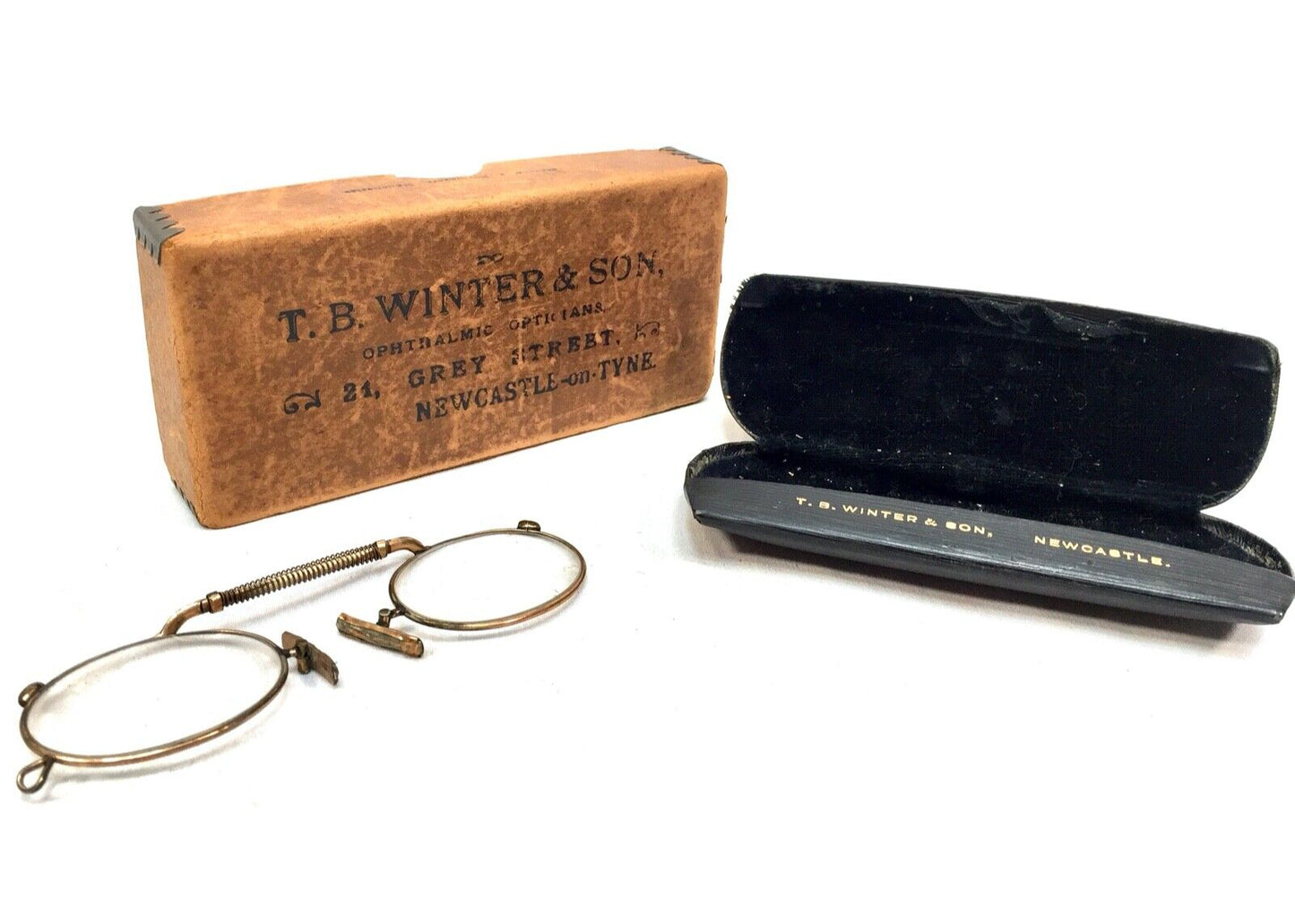 Antique Pinz Nez Glasses by T.B Winter of Newcastle on Tyne / Boxed & Case