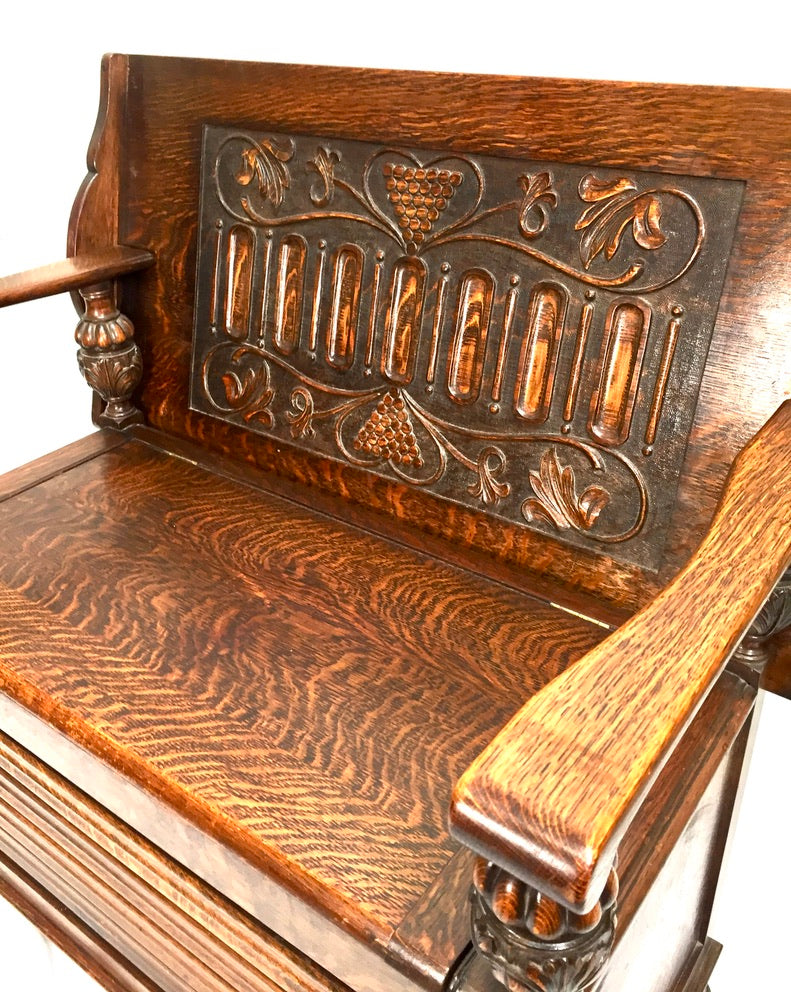 Antique Early 20th Century Oak Entrance Hall Monks Bench / Storage Seat