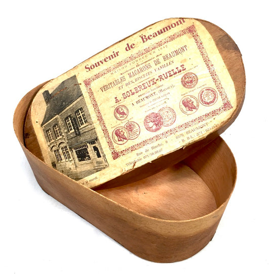 Antique Advertising - French Souvenir Shop Box for Macarons from Beaumont