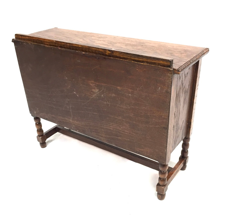 Antique Oak Wooden Miniature Apprentice Furniture Dresser Base / Cabinet / Box