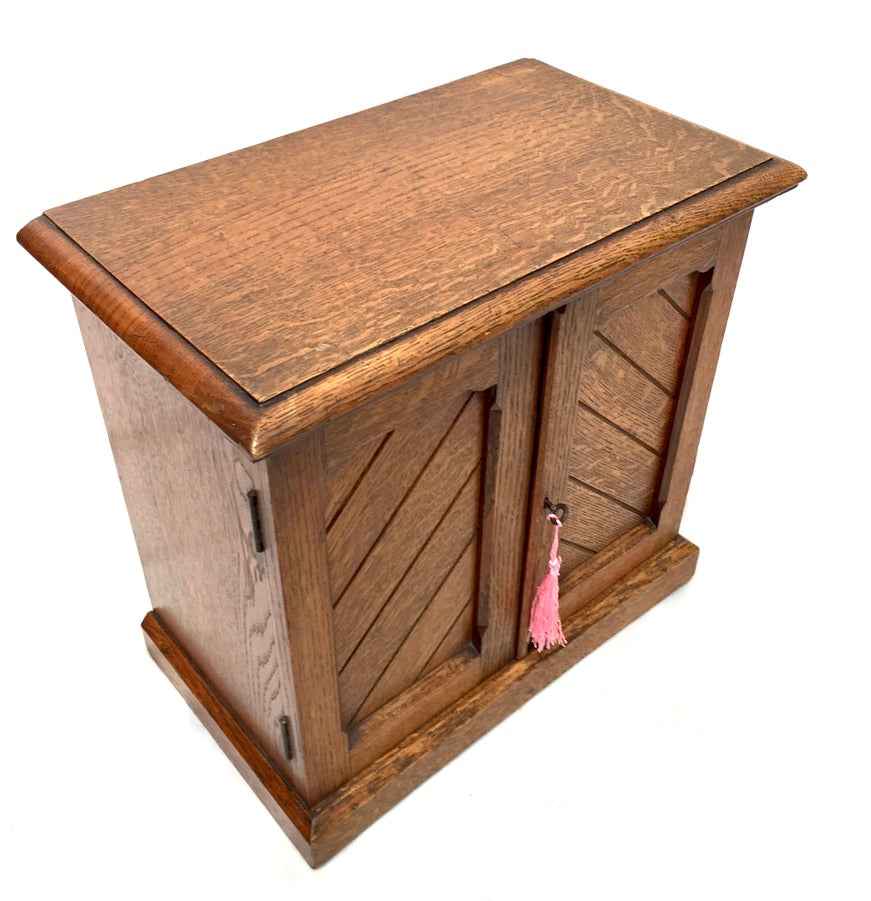 Antique Tabletop Oak Wooden Desk Stationery Box / Cabinet / Cupboard c.1920 Key