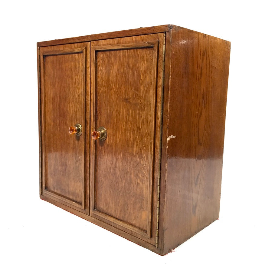Antique Wooden Oak Tabletop Collectors Cabinet / Pigeon Hole Organiser Storage