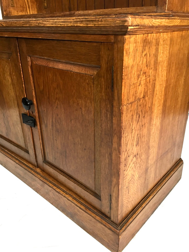 Antique Wooden Solid Oak Bookcase / Display Shelf / Cabinet Cupboard c.1930