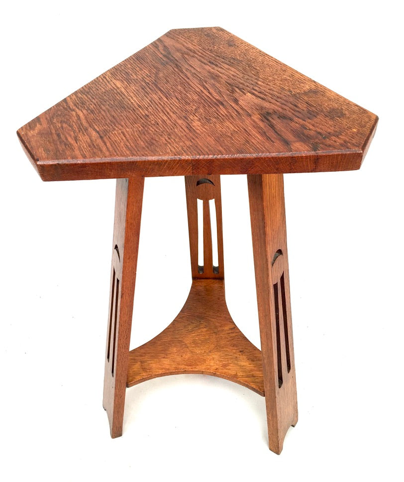 Antique Arts & Crafts Oak Wooden Carved Tripod Occasional Lamp Plant Table c1930