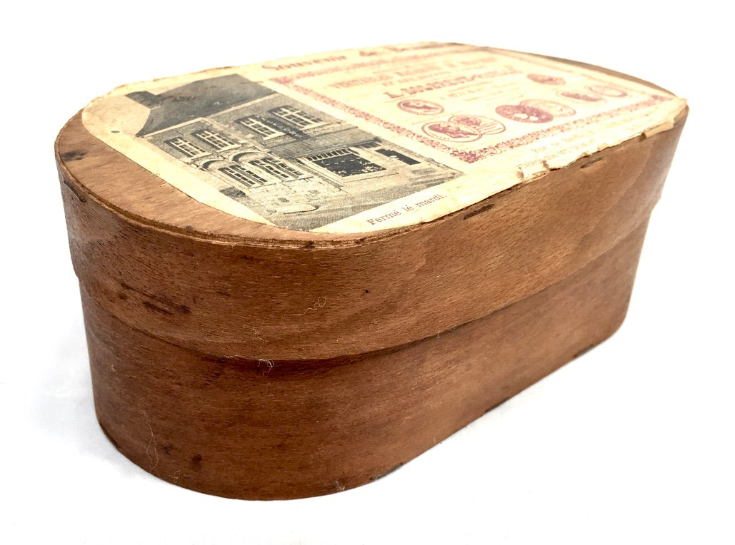 Antique Advertising - French Souvenir Shop Box for Macarons from Beaumont