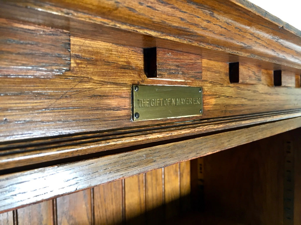 Antique Wooden Solid Oak Bookcase / Display Shelf / Cabinet Cupboard c.1930