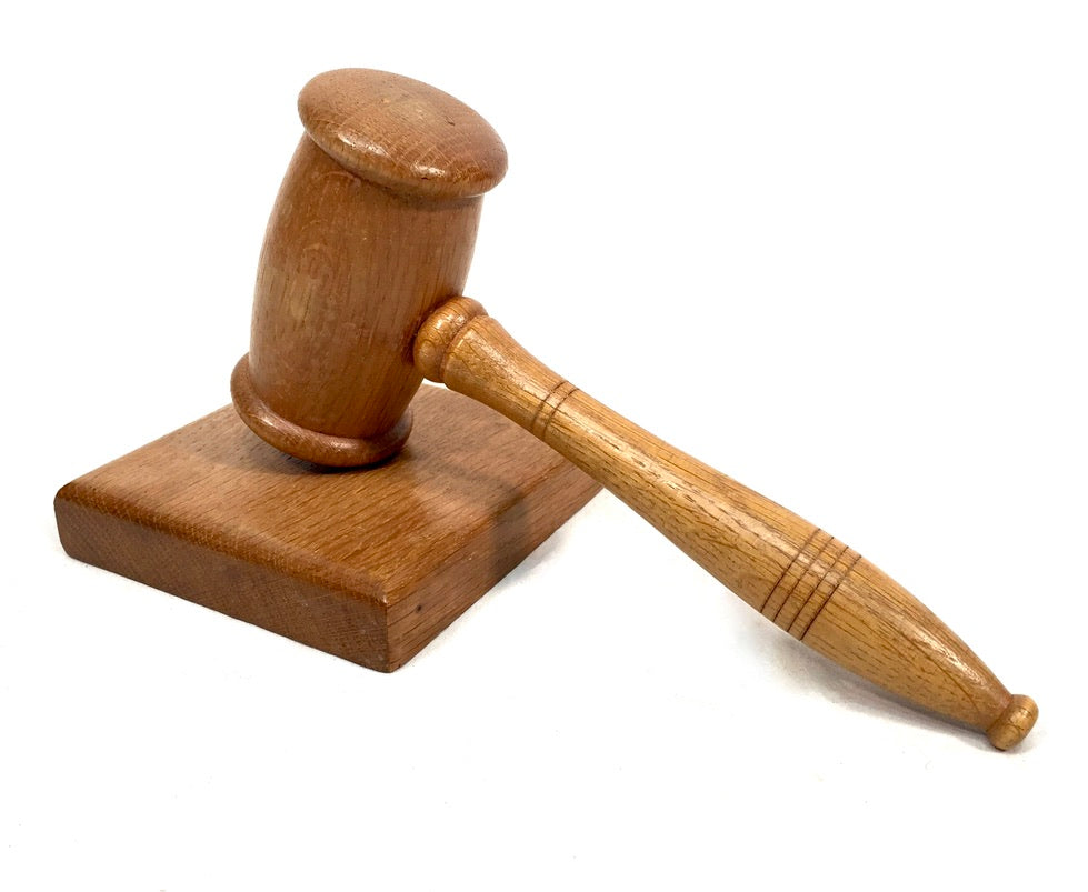 Vintage Solid Wooden Auctioneers Gavel / Judge's Gavel And Block Set / Antique8