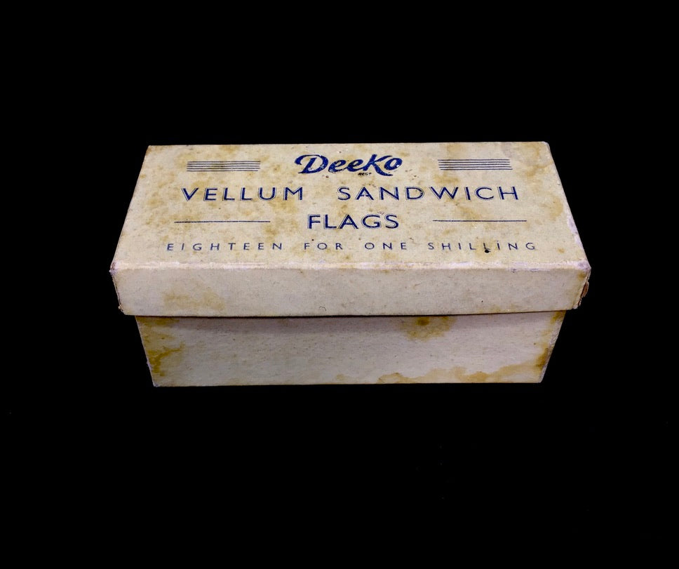 Antique Kitchenalia Complete Set Deeko Vellum Sandwich Flags in Original Box