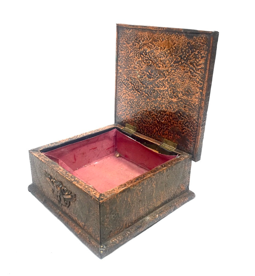 Antique Arts & Crafts Repousse & Hammered Copper Handkerchief Box c.1930
