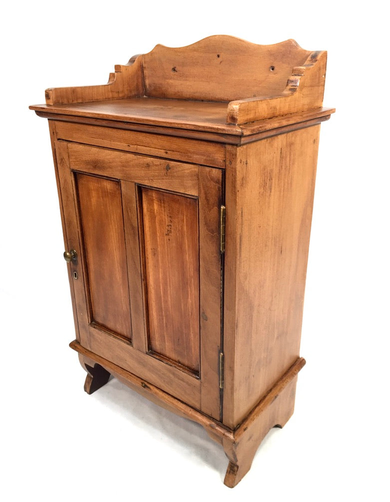 Antique Wooden Tabletop Cupboard / Storage Cabinet Box / 20th Century c.1930