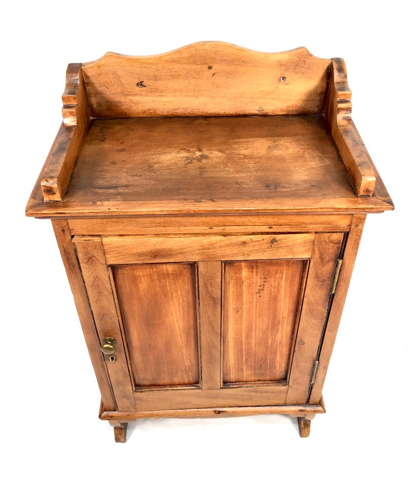Antique Wooden Tabletop Cupboard / Storage Cabinet Box / 20th Century c.1930