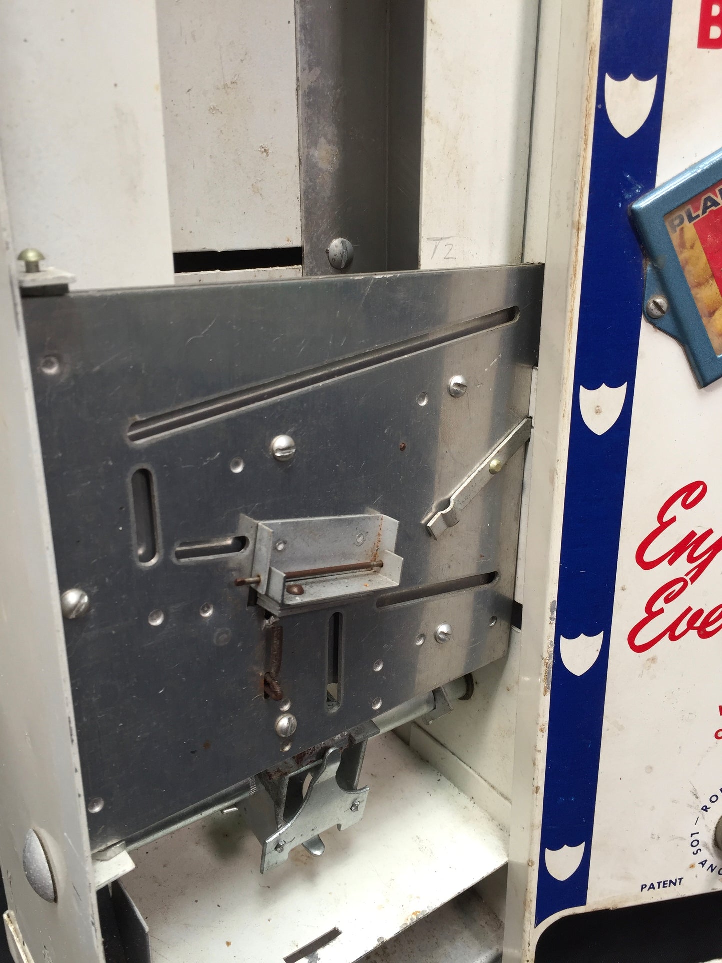 Antique Advertising - Vari-Vend Wall Mounted Candy Bars Vending Machine c.1960