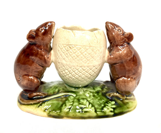 Rare Ceramic Watcombe Torquay Devon Match Striker Mouse / Mice with Egg