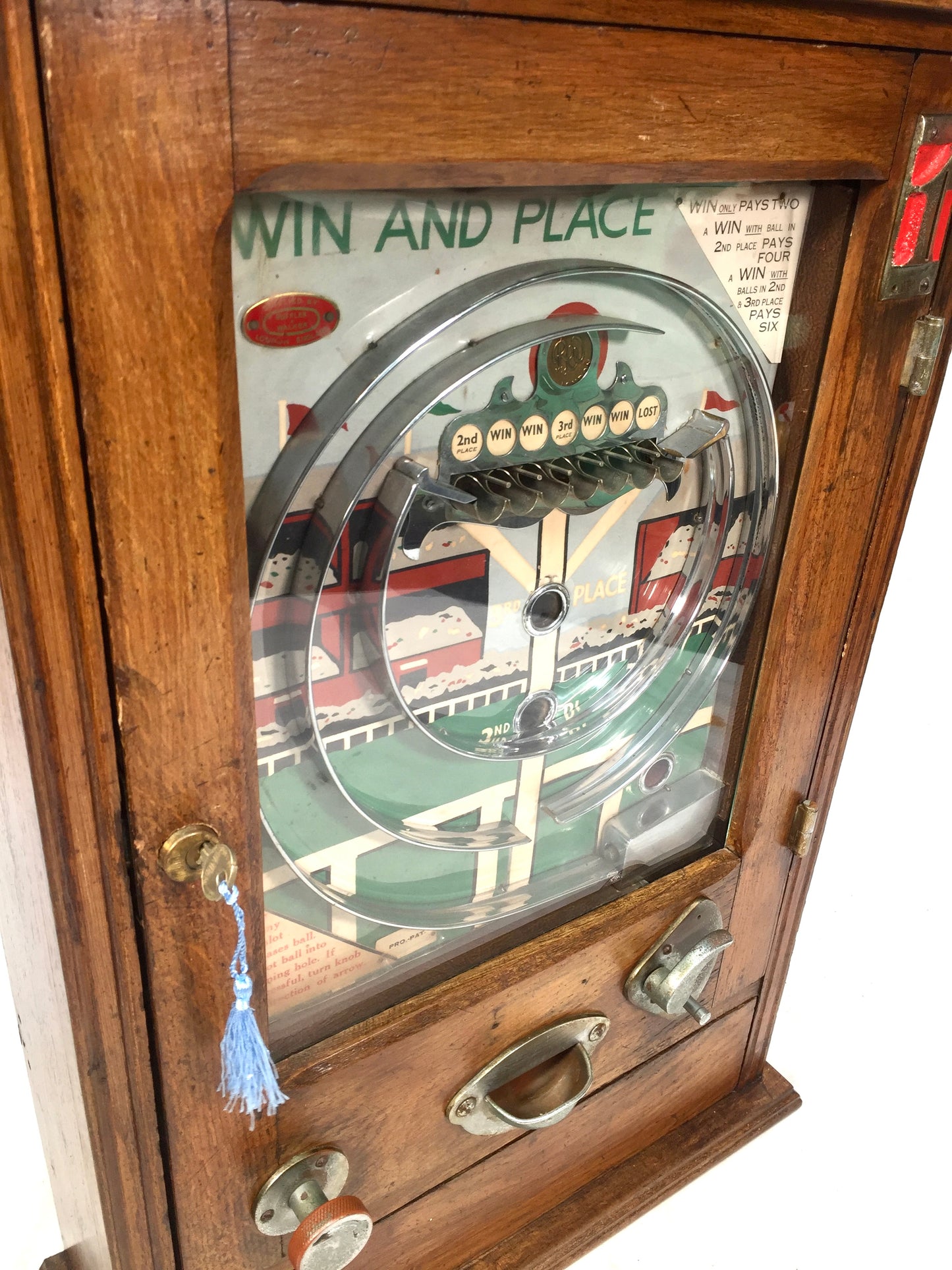 Antique 1950s Coin Operated Wondermatics Arcade Machine "Win and Place" Allwin