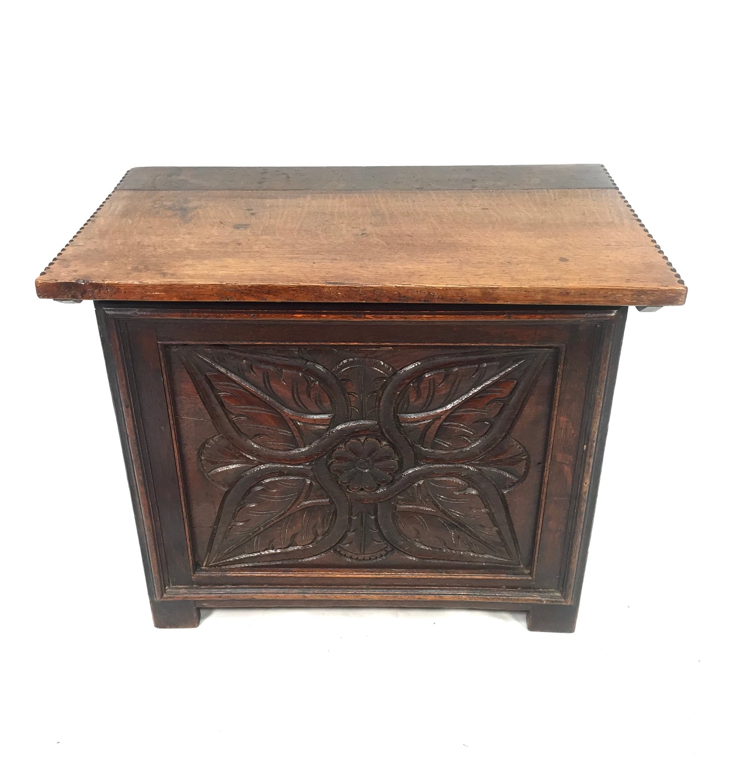 Antique Arts & Crafts Hand Carved Wooden Oak Trunk Box Coffer / Log Coal Storage