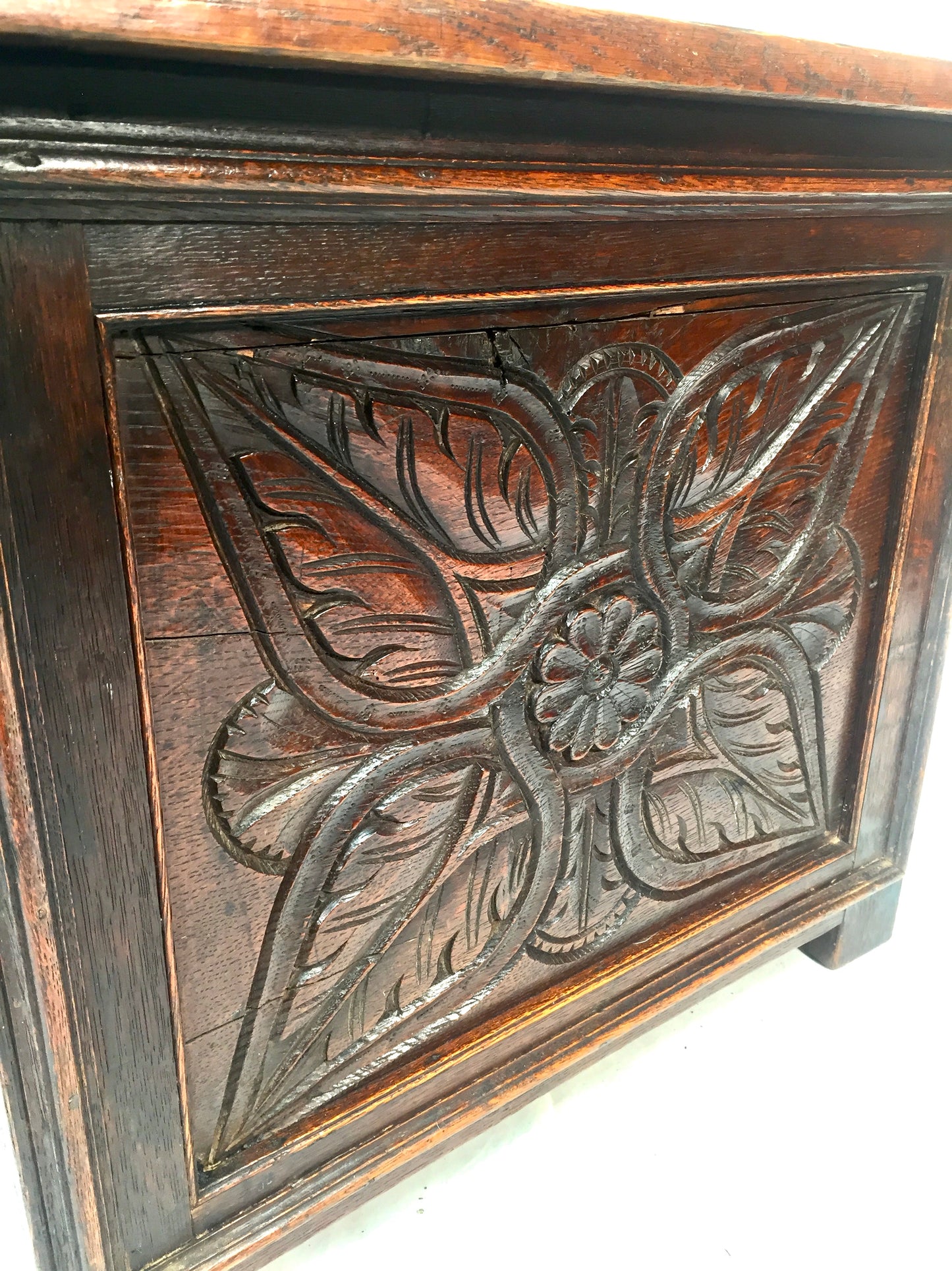 Antique Arts & Crafts Hand Carved Wooden Oak Trunk Box Coffer / Log Coal Storage