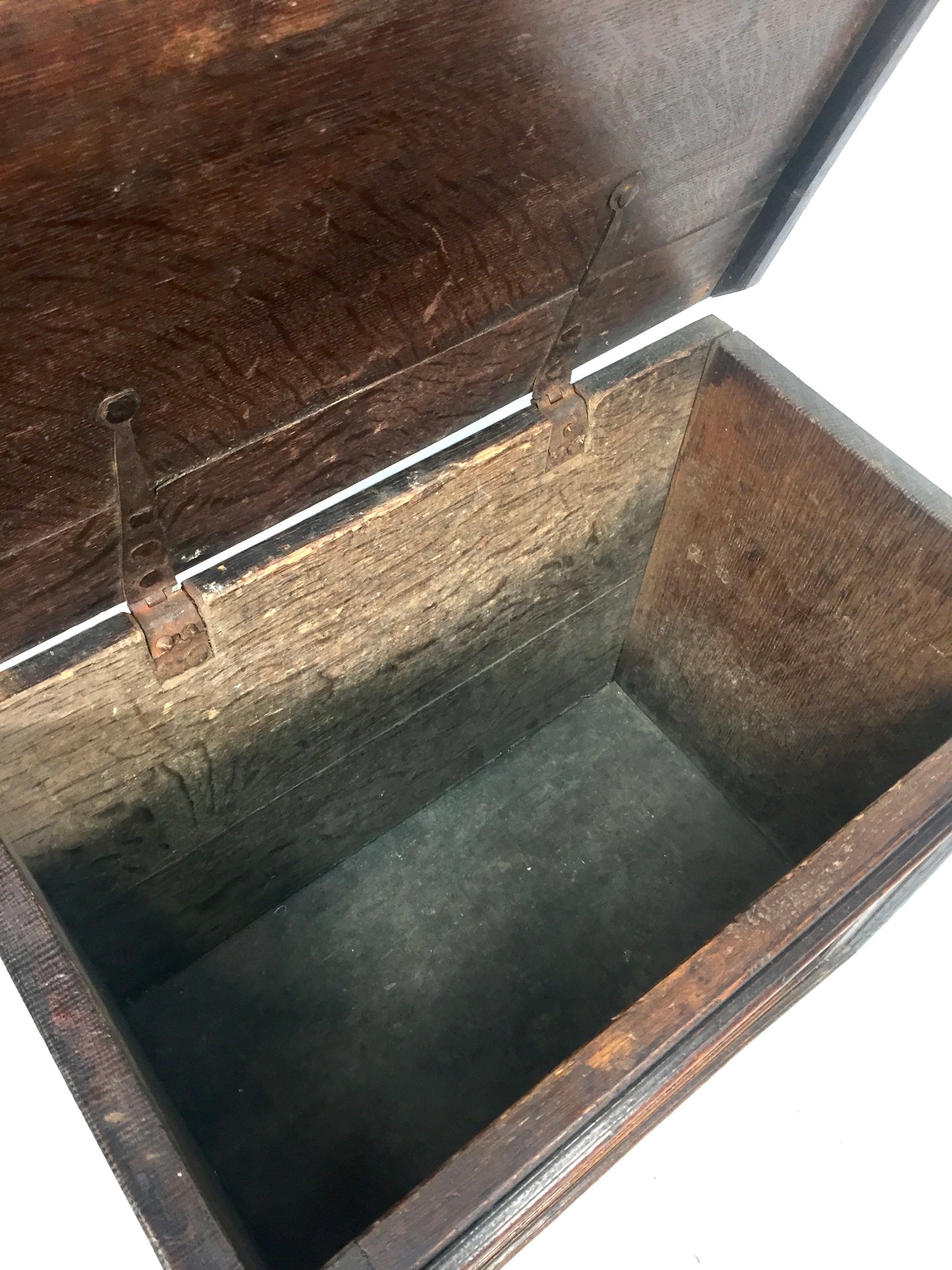Antique Arts & Crafts Hand Carved Wooden Oak Trunk Box Coffer / Log Coal Storage
