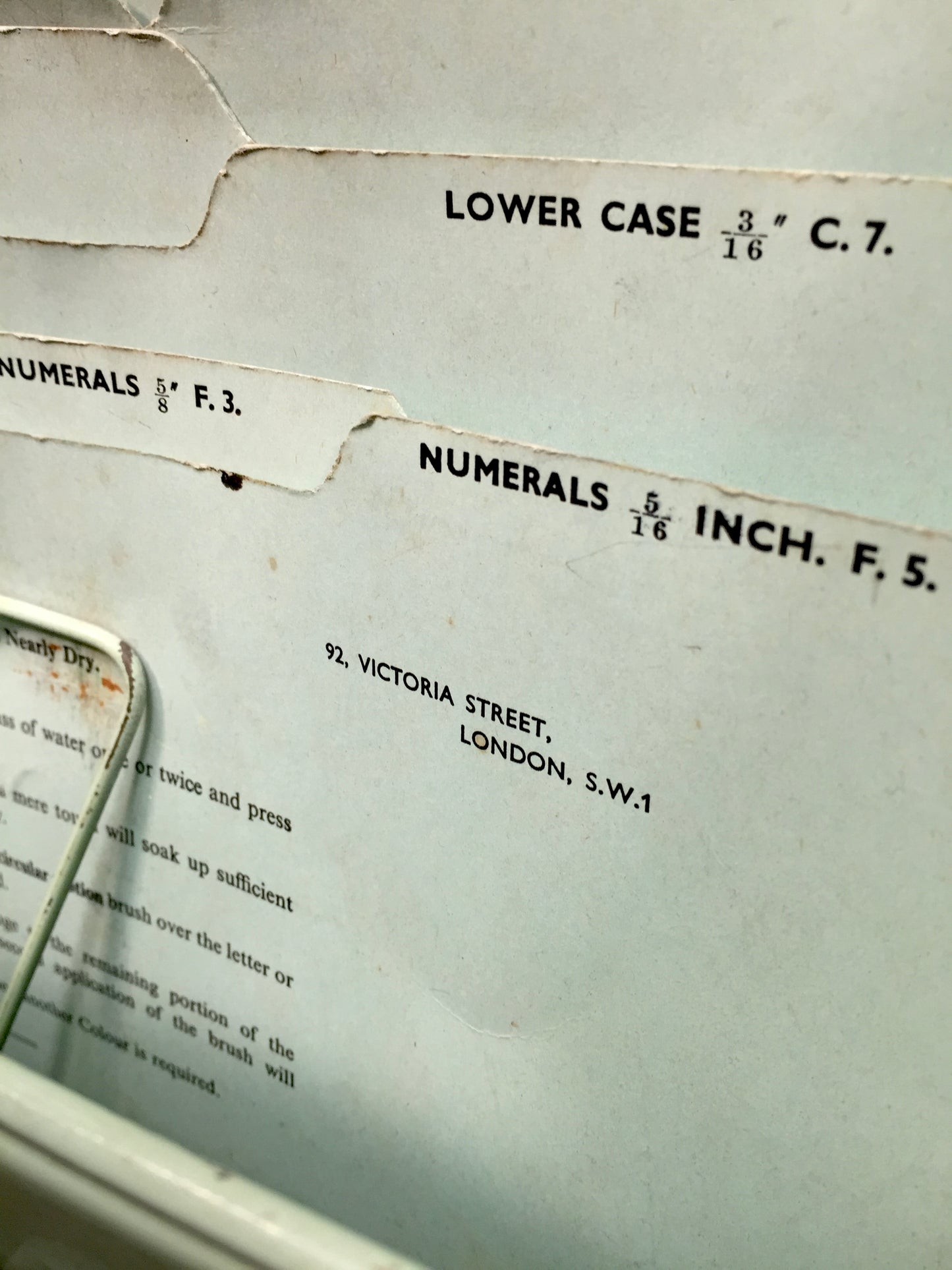 Vintage Metal Boxed Art Sign Writer & Stencil Set by The Econasign Co. Ltd London