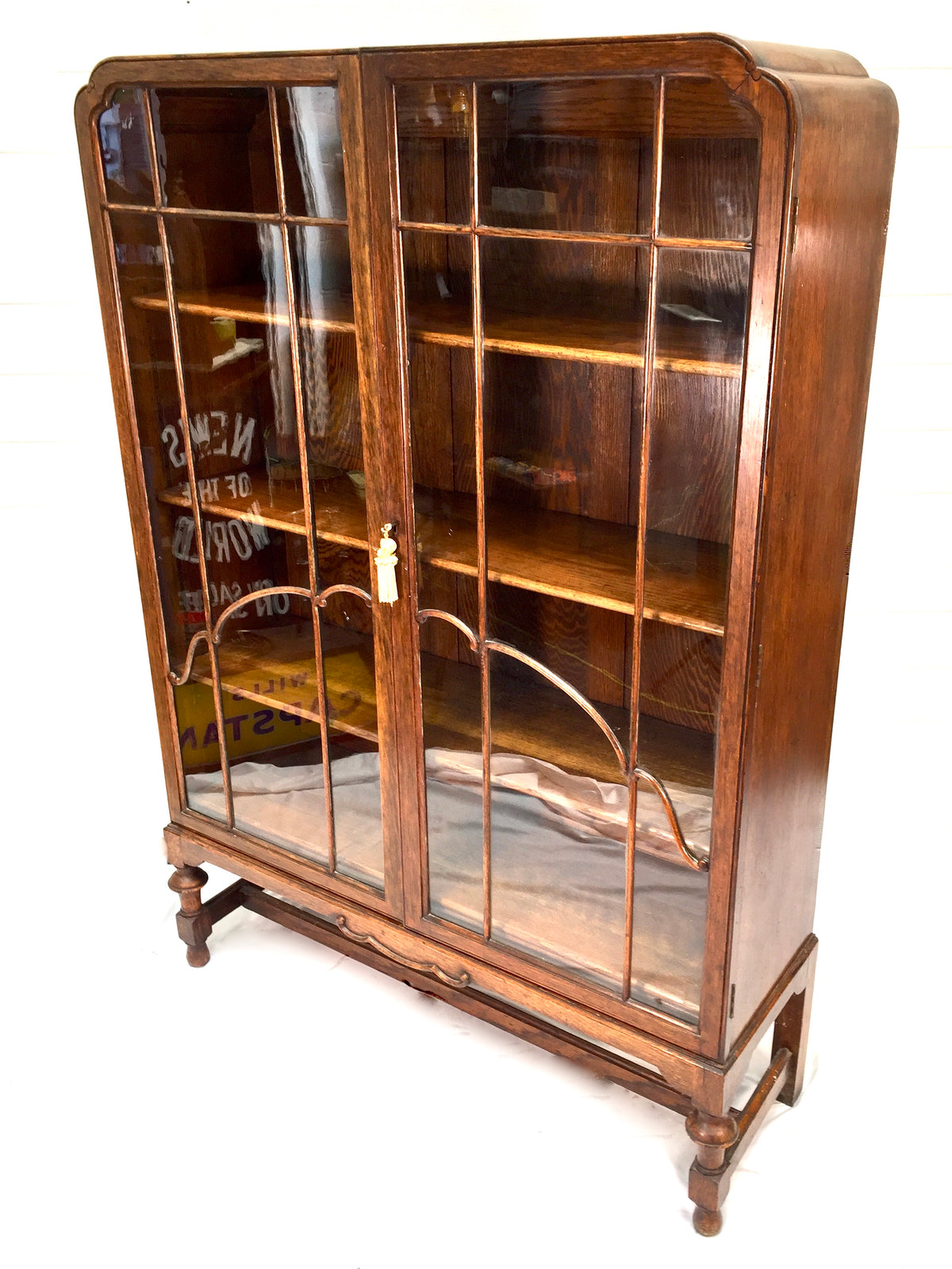 Antique Art Deco 1930s Oak Wooden Display Bookcase Cabinet Glazed Doors & Key