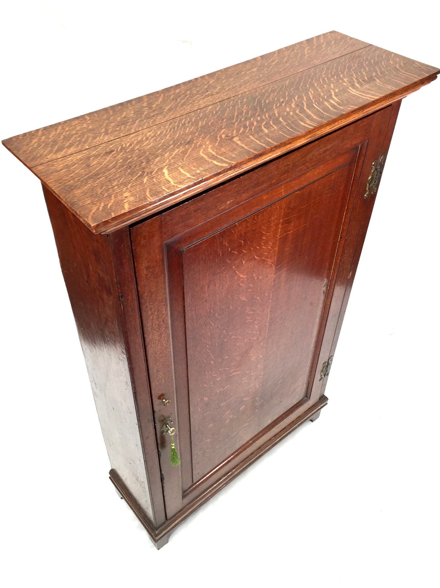 Antique Victorian Wooden Oak Floor Standing Cabinet / Storage Cupboard / Shelves