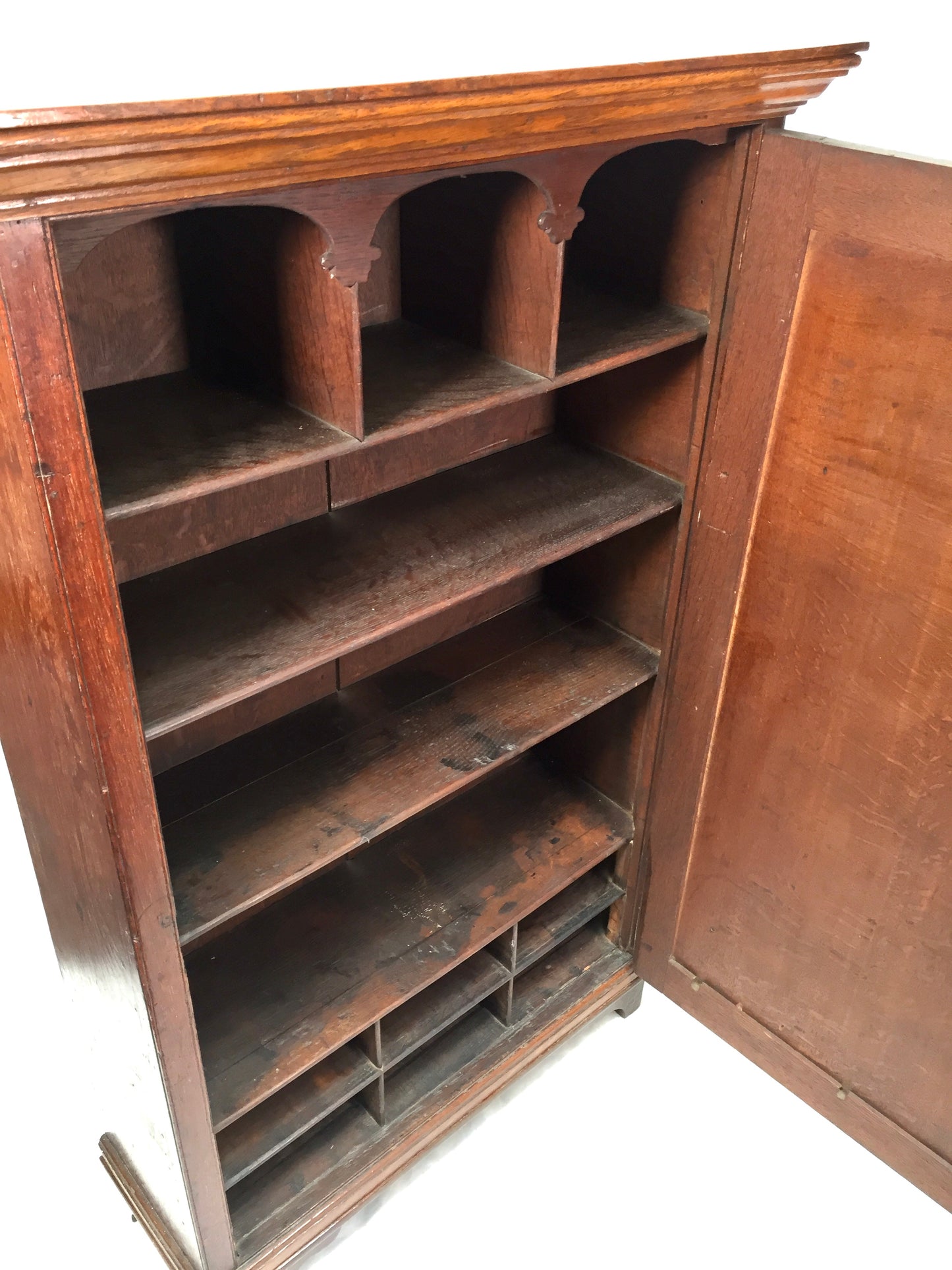 Antique Victorian Wooden Oak Floor Standing Cabinet / Storage Cupboard / Shelves