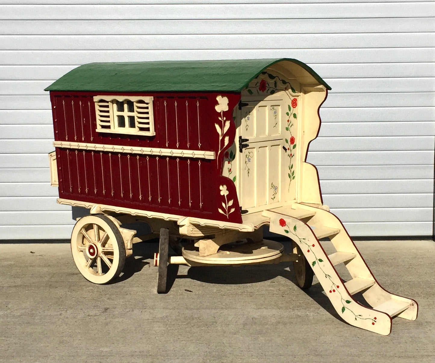 Gypsy Show Wagon (Vardo) – Horse Drawn Irish Cart – Late 20th Century