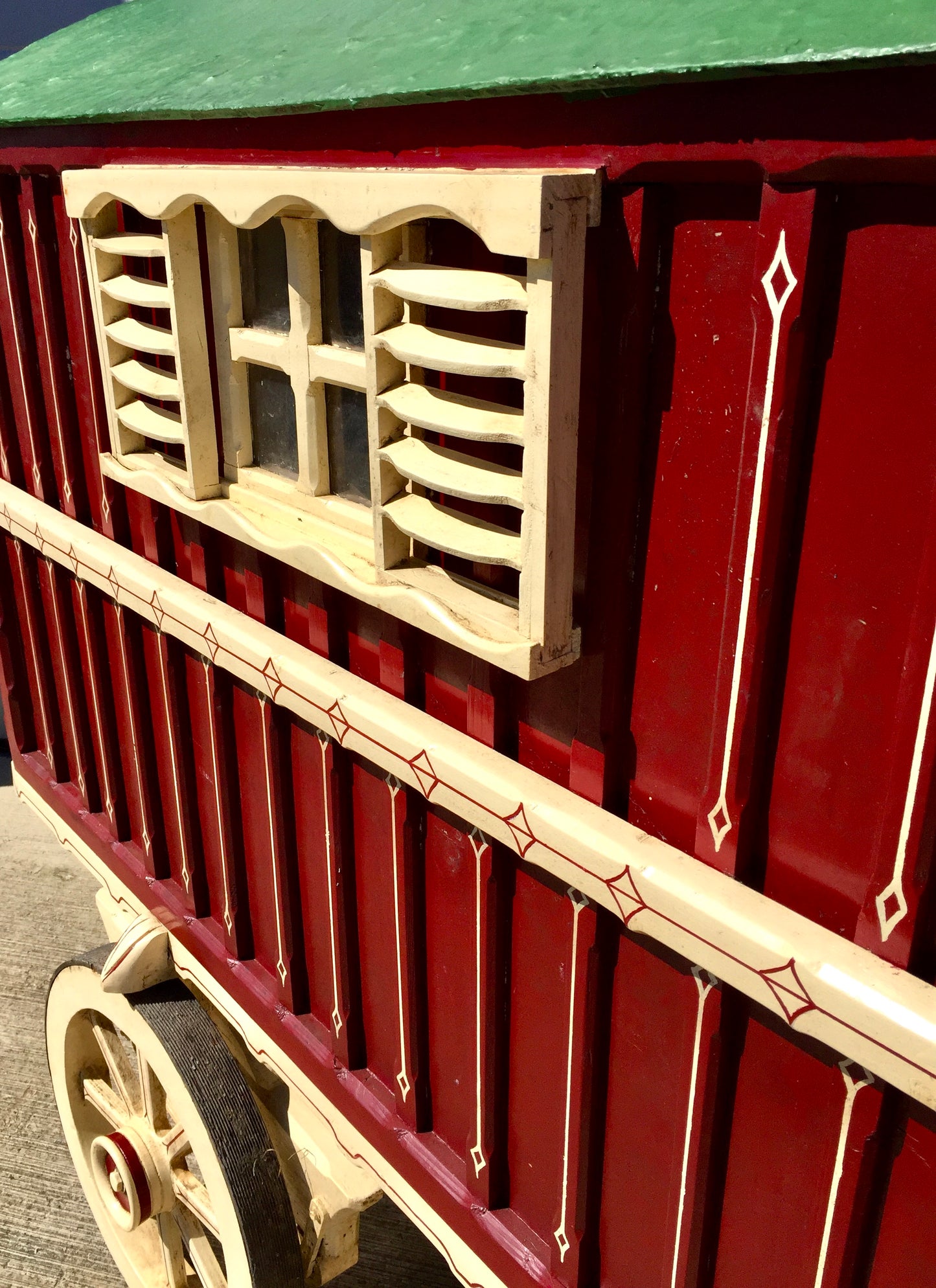 Gypsy Show Wagon (Vardo) – Horse Drawn Irish Cart – Late 20th Century