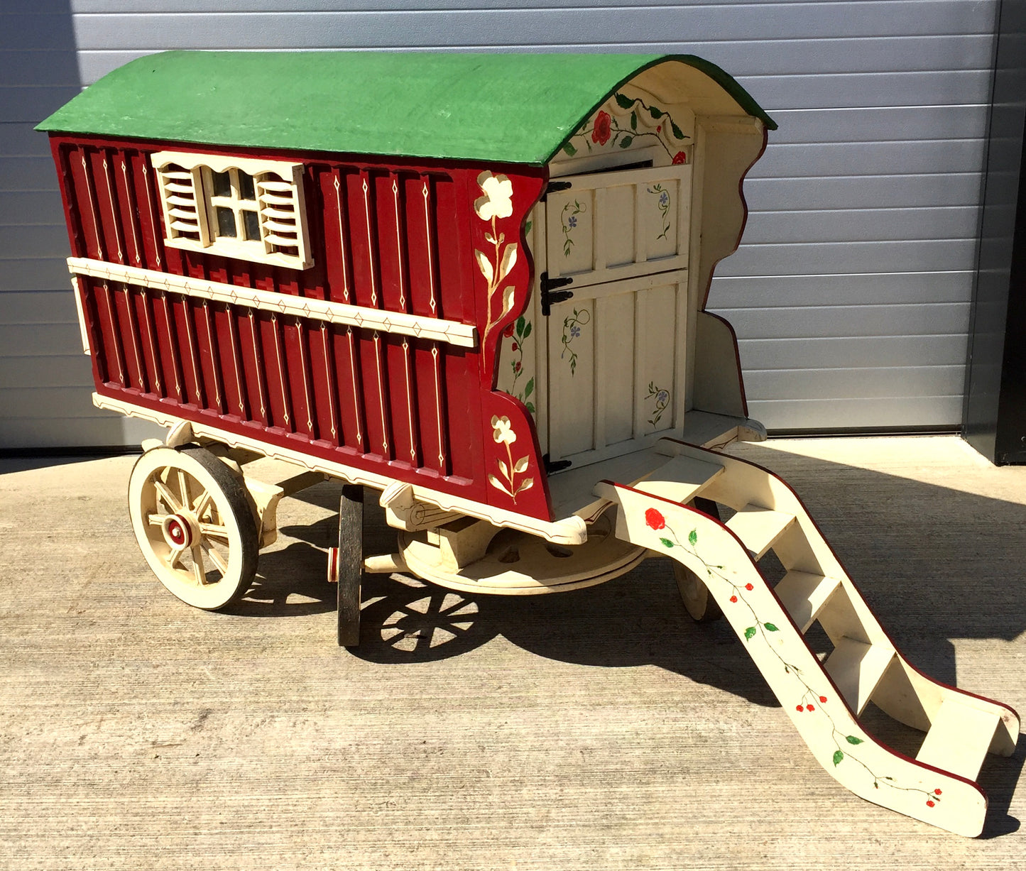 Gypsy Show Wagon (Vardo) – Horse Drawn Irish Cart – Late 20th Century