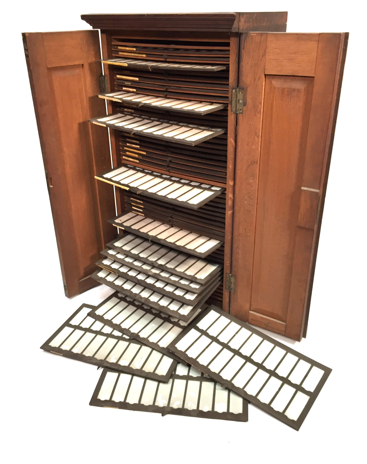Antique Large Wooden Microscope Slide Collectors Cabinet Box / Holds 920 Slides