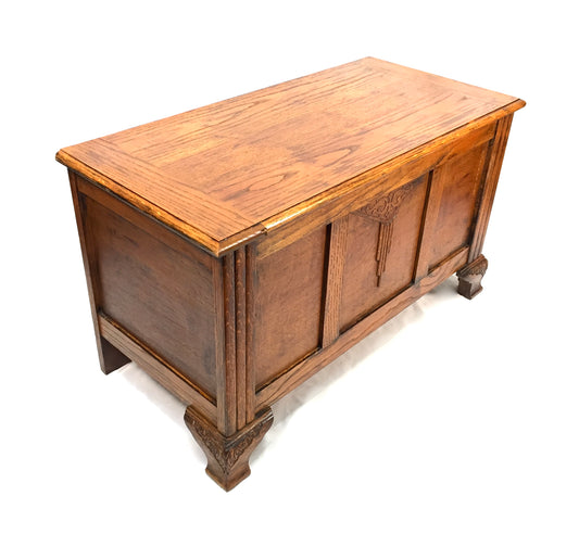 Antique Carved Wooden Oak Storage Blanket Box / Coffer Trunk 20th Century c.1930