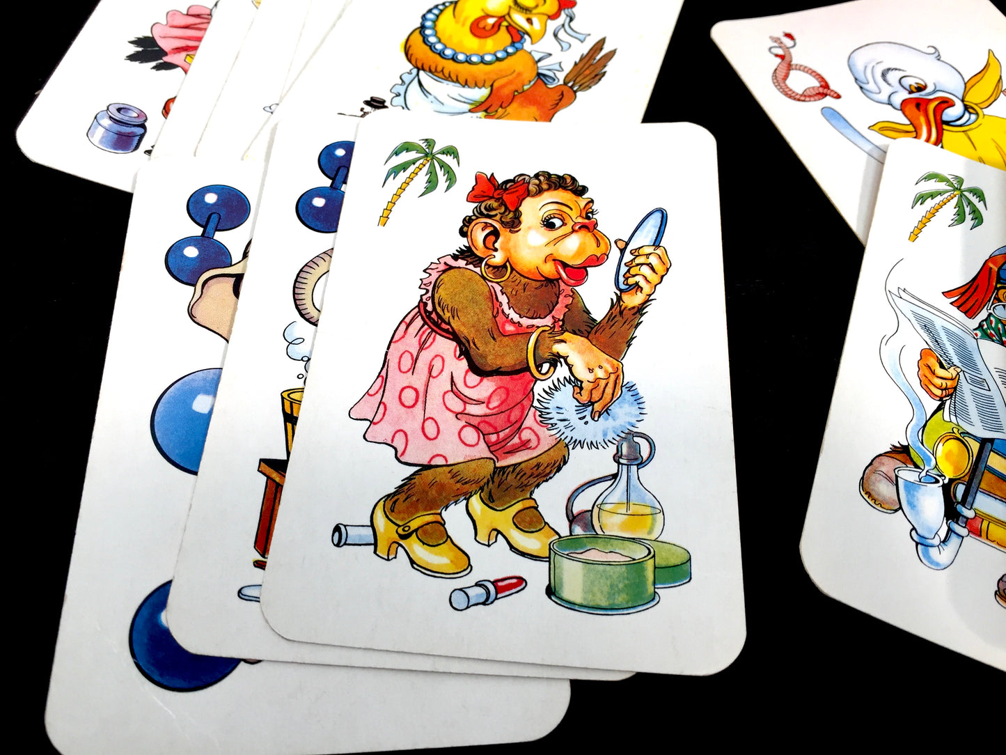 Antique Game - 1970s Austrian Cat Card Game by Piatnik in Vienna 'Le Mistigri'