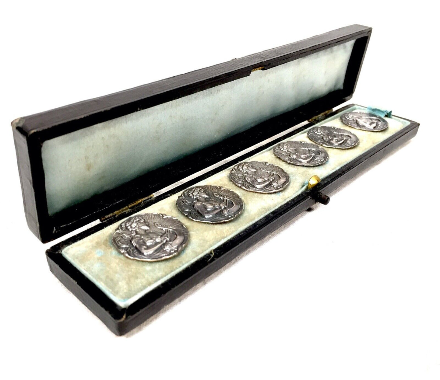 Antique Cased Set of Six Silver Art Nouveau Buttons - Birmingham 1901 Saunders