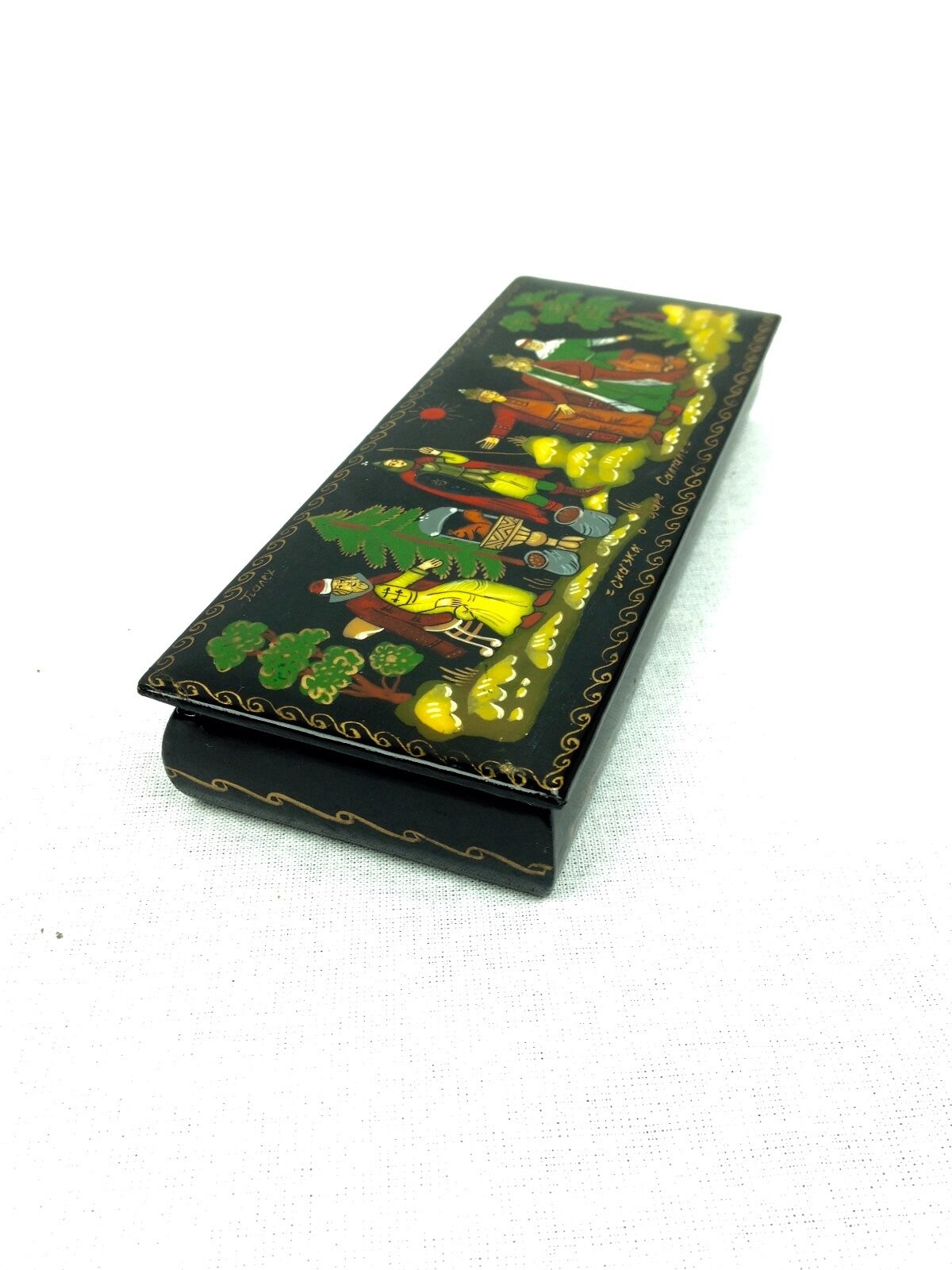 Russian Lacquer Box / Signed / Lacquered Collectable Vintage