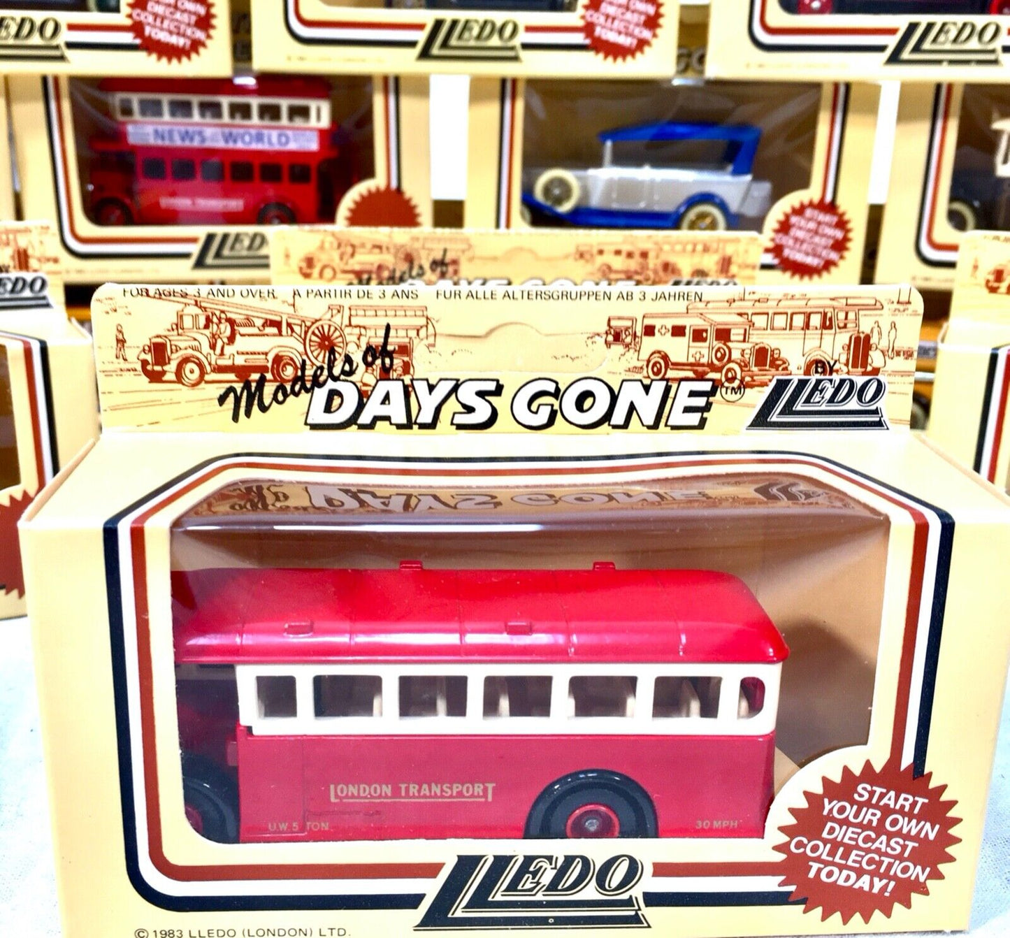 Vintage set of Day Gone by Lledo Collection of 16 x Models / Boxed / 1980s