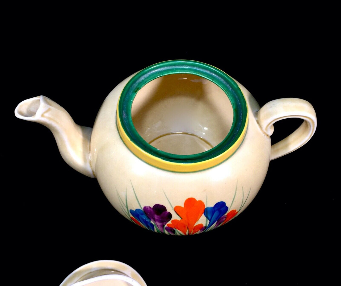 Clarice Cliff Crocus Globe Shaped Teapot / Tea Pot C.1931 / Art Deco Pottery